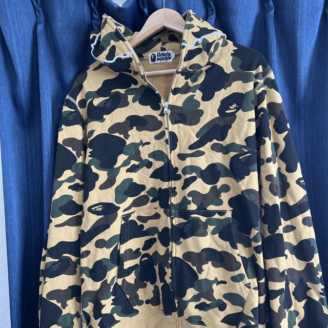 A BATHING APE(アベイシングエイプ)のAPE  メンズのトップス(パーカー)の商品写真