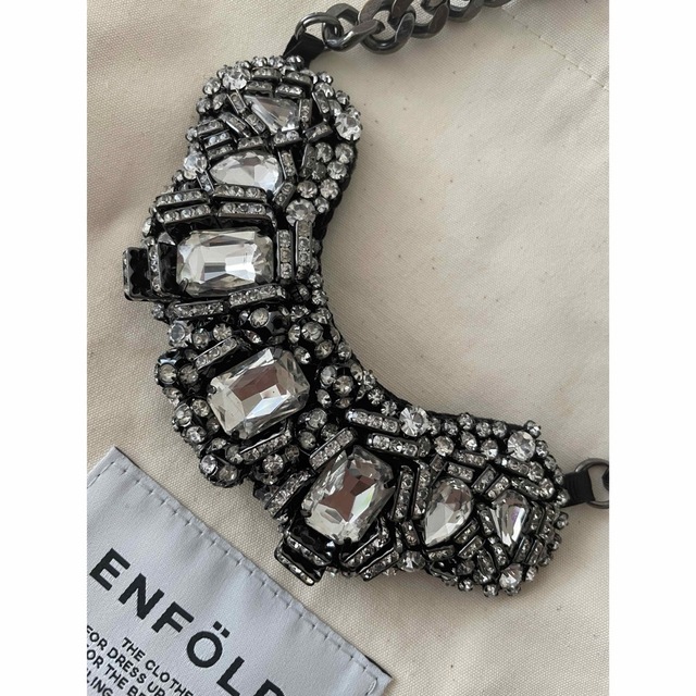 ENFOLD(エンフォルド)のENFOLD エンフォルド　ビジューネックレス ラインストーンネックレス  レディースのアクセサリー(ネックレス)の商品写真