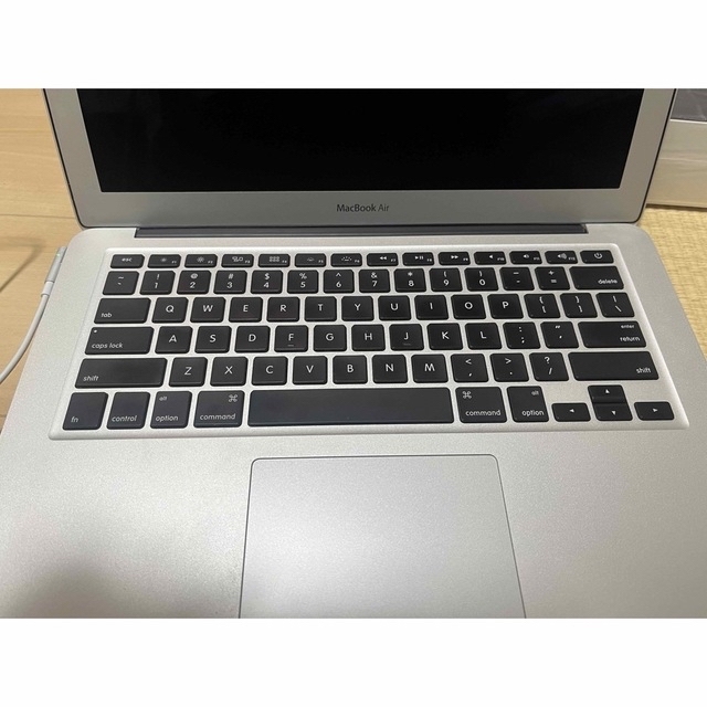 Mac (Apple)(マック)のMacBook Air Late 2011 i7 USカスタマイズ おまけつき スマホ/家電/カメラのPC/タブレット(ノートPC)の商品写真