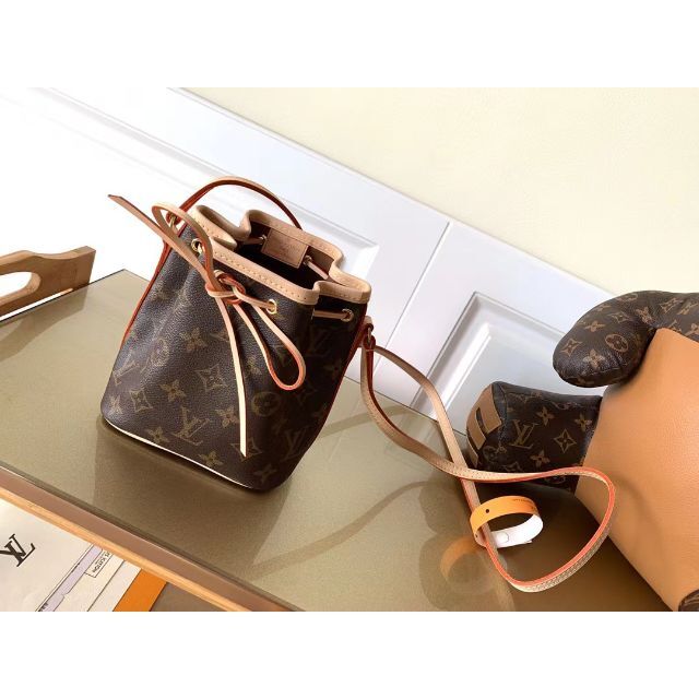 最新 LOUIS VUITTON - 超入手困難 ナノノエ バッグ 【ルイヴィトン