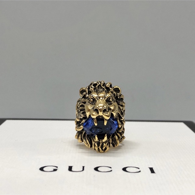 Gucci(グッチ)のグッチ ライオンヘッド リング GPゴールド ブルーサファイア 15.5号 指輪 メンズのアクセサリー(リング(指輪))の商品写真