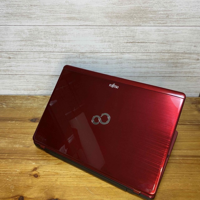 1点限り】大人気ガーネットレッド♩core i3♩SSD256/8GB♩ 名作 14880