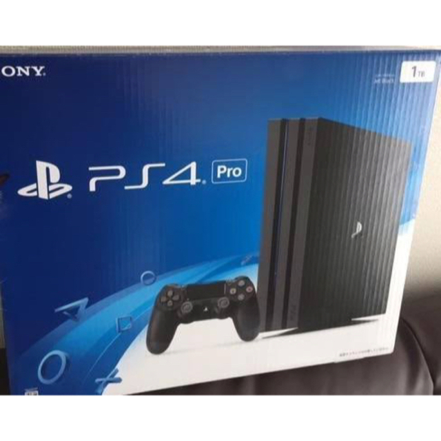 SONY(ソニー)のps4 pro cuh-7200b 1tb コントローラー2個　ソフト付 エンタメ/ホビーのゲームソフト/ゲーム機本体(家庭用ゲーム機本体)の商品写真