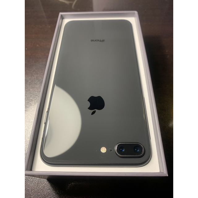 iPhone(アイフォーン)のApple iPhone8 Plus 64GB スペースグレイ SIMフリー スマホ/家電/カメラのスマートフォン/携帯電話(スマートフォン本体)の商品写真