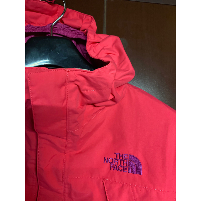 THE NORTH FACE(ザノースフェイス)のTHE NORTH FACE ナイロンJKT  ピンク　150 キッズ/ベビー/マタニティのキッズ服女の子用(90cm~)(ジャケット/上着)の商品写真