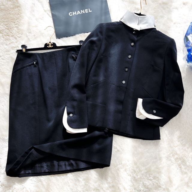 人気No.1 CHANEL シャネル 白襟 シルク 琥珀 ビジュー スーツ