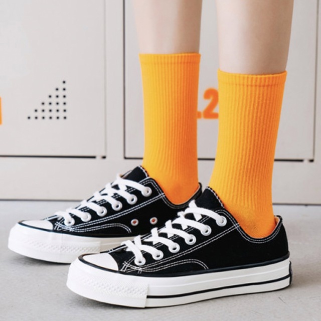 【新品】靴下　6足セット　カラフル　ソックス　ネオンカラー　レディース　メンズ レディースのレッグウェア(ソックス)の商品写真
