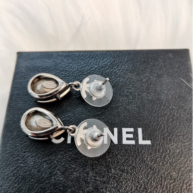 CHANEL(シャネル)のCHANEL シャネル ピアス　ティアドロップ レディースのアクセサリー(ピアス)の商品写真