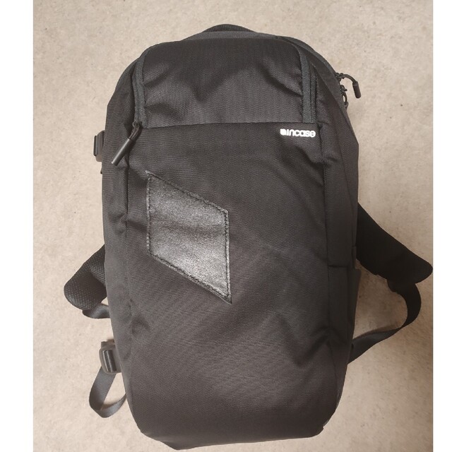 （美品）Incase カメラバッグ DSLR Pro Pack CL58068 メンズのバッグ(バッグパック/リュック)の商品写真