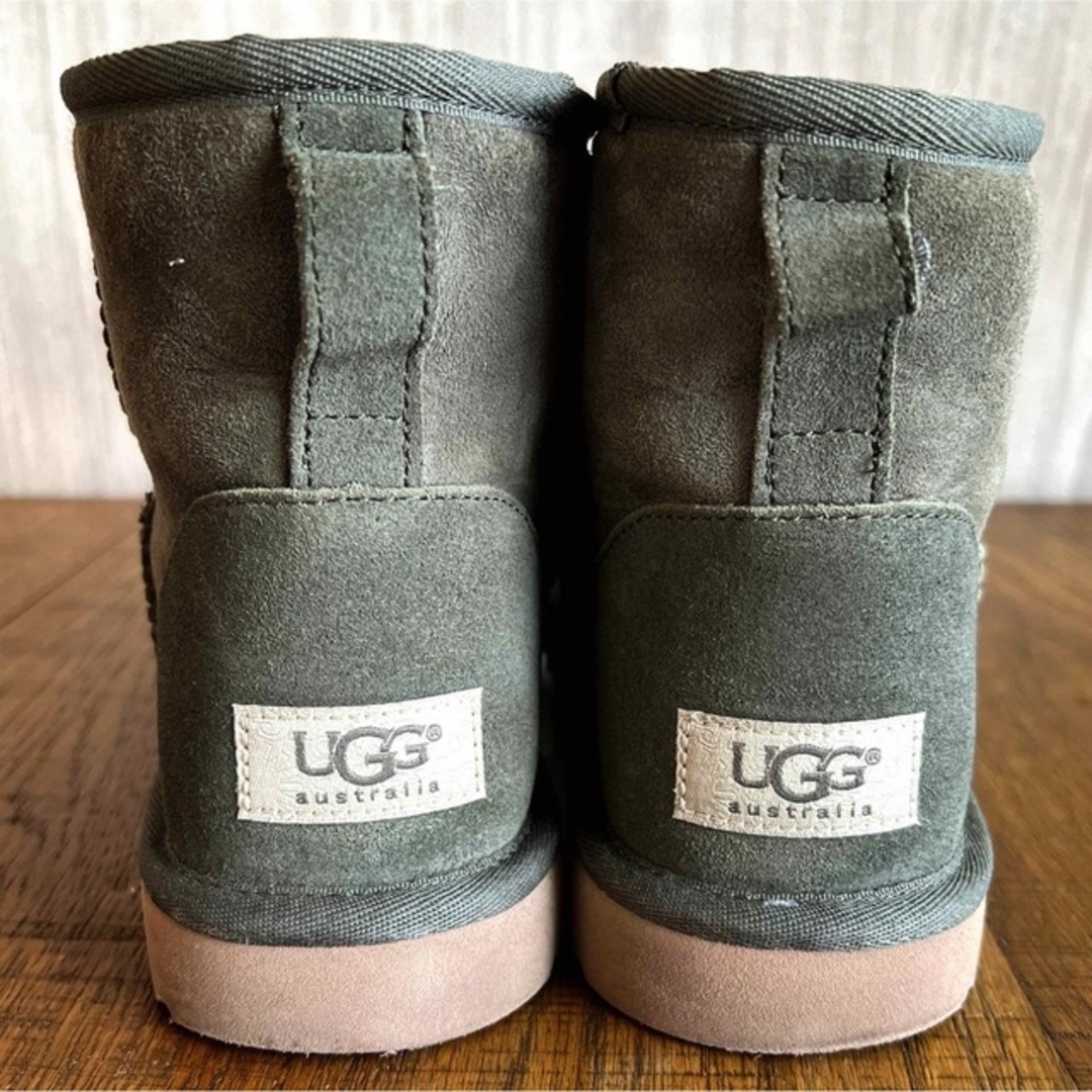 UGG AUSTRALIA(アグオーストラリア)のUGG W CLASSIC MINI ムートンブーツ 24cm  レディースの靴/シューズ(ブーツ)の商品写真