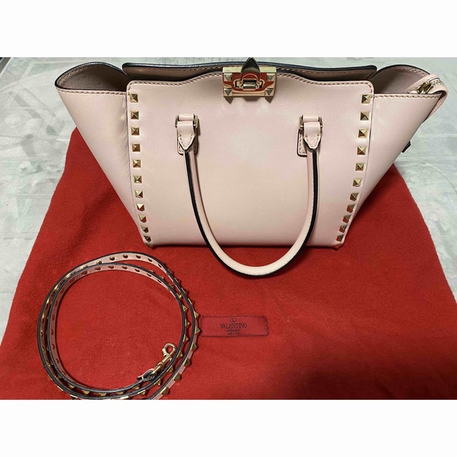 VALENTINO ロックスタッズバック | フリマアプリ ラクマ