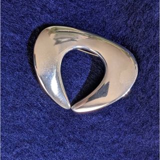 ジョージジェンセン(Georg Jensen)の中古品　GEORGE JENSEN　シルバーブローチ(ブローチ/コサージュ)