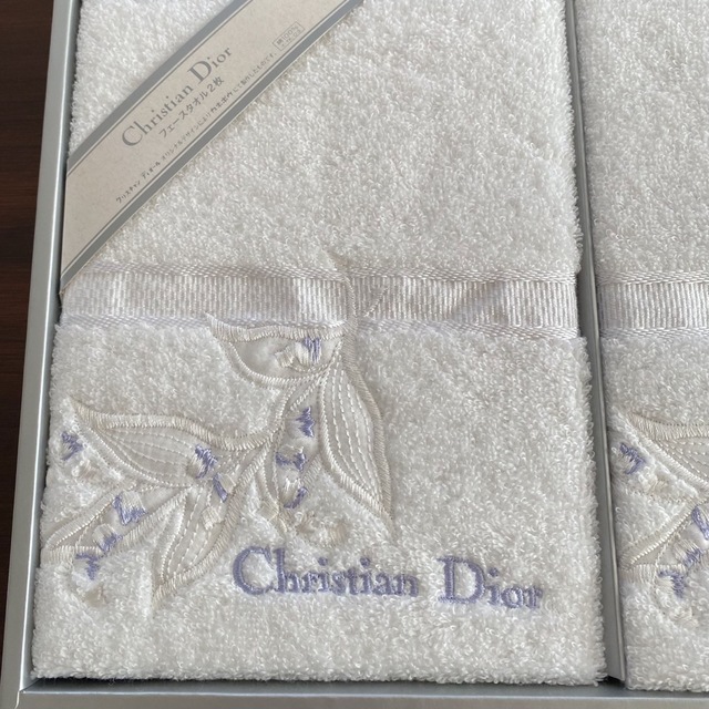 Christian Dior クリスチャンディオール フェイスタオル 2枚セットの通販 by ひろりん's shop｜クリスチャンディオール ならラクマ