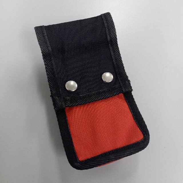 ウエストポーチ / ベルト通し / 赤と黒 / 約7×10㎝ メンズのバッグ(ウエストポーチ)の商品写真