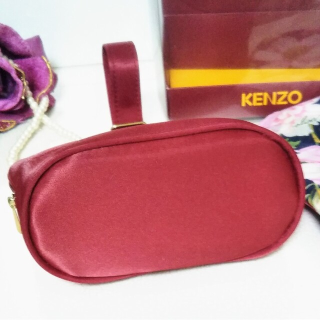 KENZO(ケンゾー)の【KENZO】未使用 ケンゾー   ポーチ&ハンカチセット レディースのファッション小物(ポーチ)の商品写真
