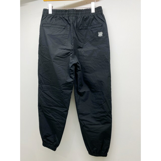 UNDEFEATED（アンディフィーテッド）JP20002 TRAINING PANTS ナイロンパンツ【007】 