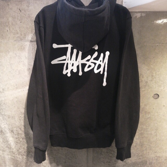 【新作タグ　ゆるだぼ】STUSSY ステューシー　センター　両面ロゴ　パーカー