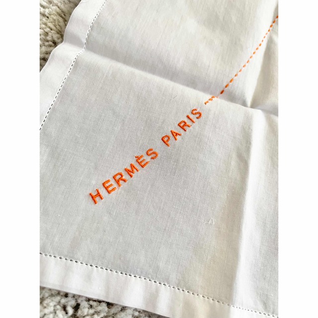 【新品】HERMES スターロゴ刺繍 ハンカチ エルメスオレンジ