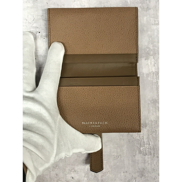 MACKINTOSH(マッキントッシュ)のMACKINTOSH LONDON カードケース 名刺入れ キャメル マッキントッシュ 2つ折り ビジネス 【中古】【004】 レディースのファッション小物(名刺入れ/定期入れ)の商品写真