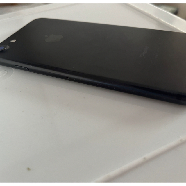 iPhone(アイフォーン)のiPhone7 32GB ブラック スマホ/家電/カメラのスマートフォン/携帯電話(スマートフォン本体)の商品写真