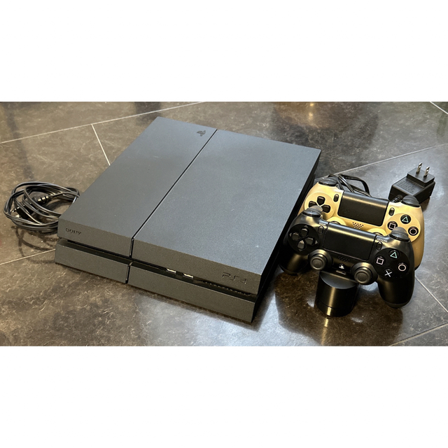 PS4 CUH-1200A コントローラー2個　卓上充電器付き