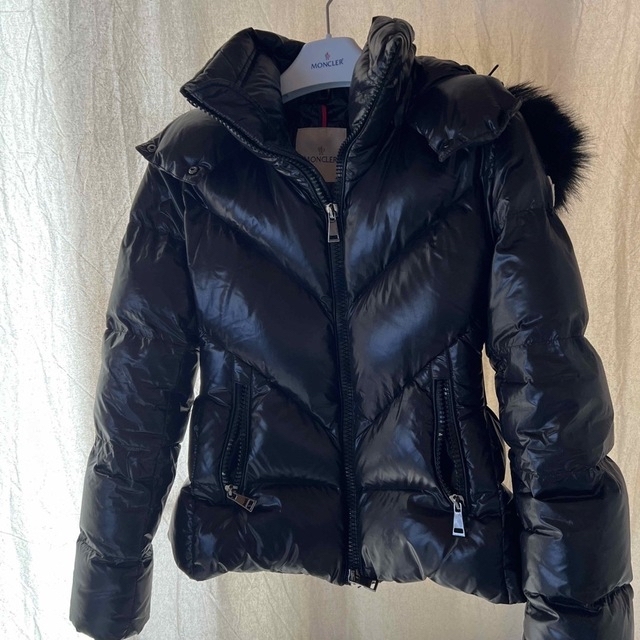 格安 MONCLER - モンクレール ダウンジャケット - customs.gov.tl