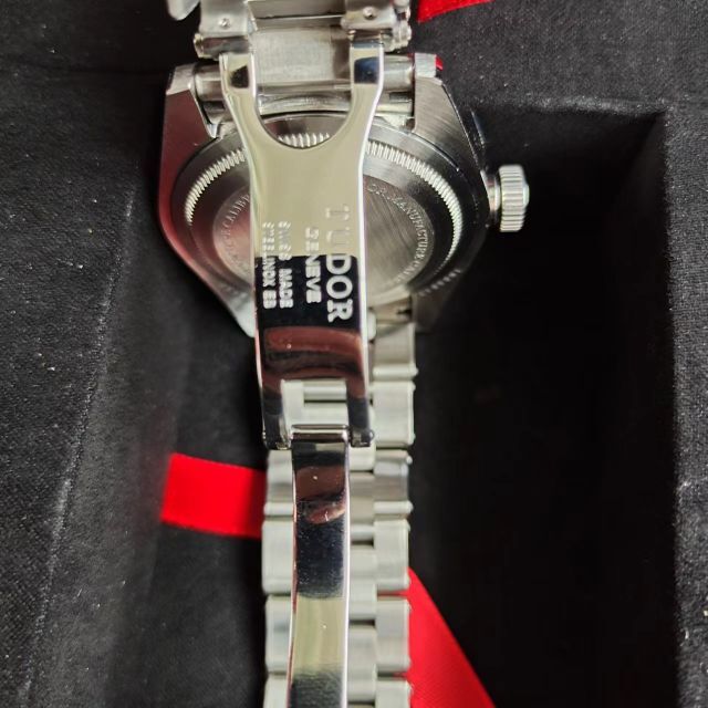 Tudor(チュードル)のチューダー ブラックベイ 58 フィフティエイト メンズの時計(腕時計(アナログ))の商品写真