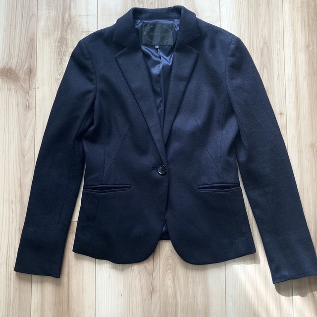 UNTITLED(アンタイトル)のUNTITLED セットアップスーツ 黒 ウール 日本製 レディースのフォーマル/ドレス(スーツ)の商品写真