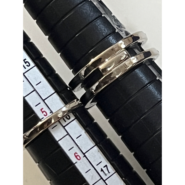 SWAROVSKI(スワロフスキー)の未使用保管品 スワロフスキー ダブルリング 指輪　値下げ レディースのアクセサリー(リング(指輪))の商品写真