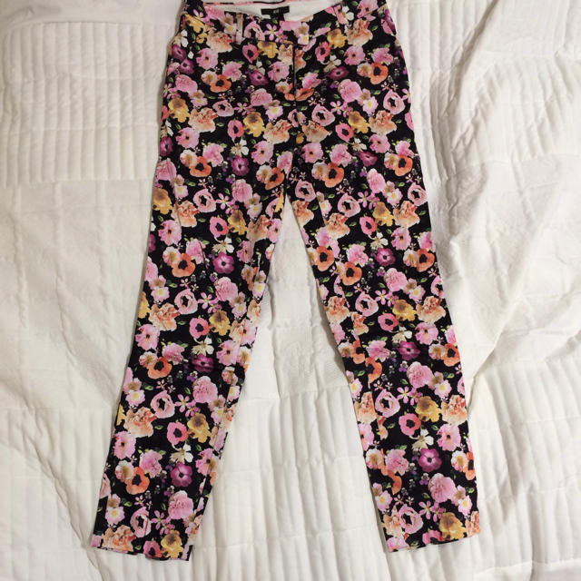 H&M(エイチアンドエム)のH＆M☆花柄上下セット レディースのトップス(カットソー(半袖/袖なし))の商品写真