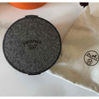 エルメス(Hermes)のセール！プレゼントにもエルメス☆新品　未使用　フェルト　小物入れ(小物入れ)