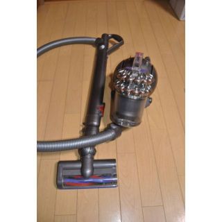 ダイソン(Dyson)の11081クリーニング済みダイソンDC63モーターヘッド　回転吸引絶好調 送料(掃除機)