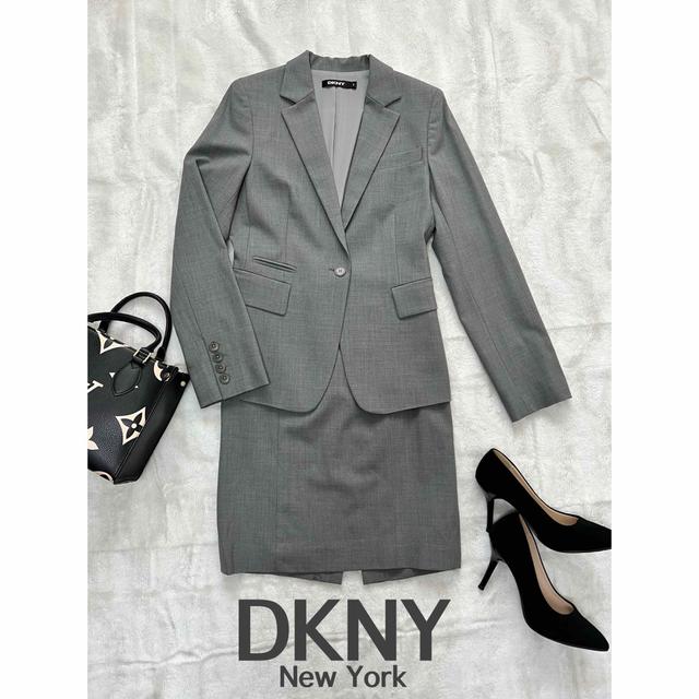 DKNYダナキャラン 美品セットアップスーツ グレー2  フォーマル春インターン