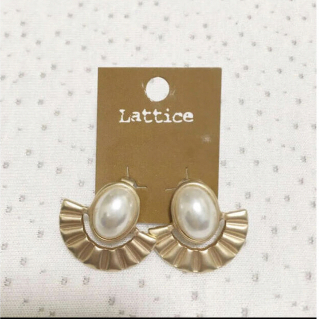 【激レア】Lattice ヴィンテージ風パールイヤリング　ゴールド　金色　上品 レディースのアクセサリー(イヤリング)の商品写真