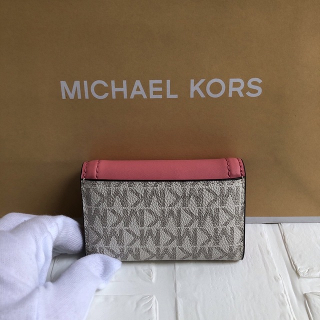 Michael Kors(マイケルコース)の新品★定価27,500円★マイケルコース シグネチャー ピンク キーケース  レディースのファッション小物(キーケース)の商品写真