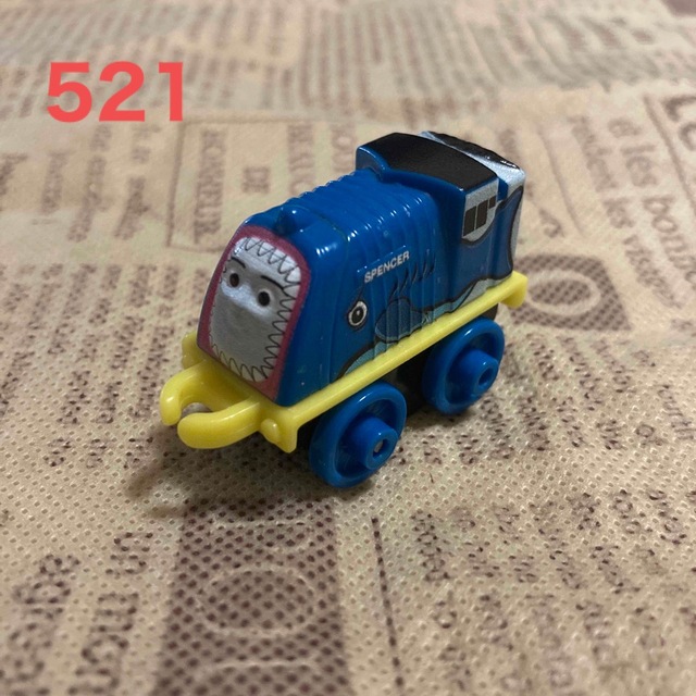 Fisher-Price(フィッシャープライス)のミニミニトーマス シャーク　スペンサー　521 エンタメ/ホビーのおもちゃ/ぬいぐるみ(キャラクターグッズ)の商品写真