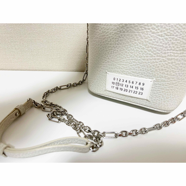 Maison Martin Margiela(マルタンマルジェラ)のMAISON MARGIELA マルジェラ ショルダーバッグ 5AC ミニバッグ レディースのバッグ(ショルダーバッグ)の商品写真