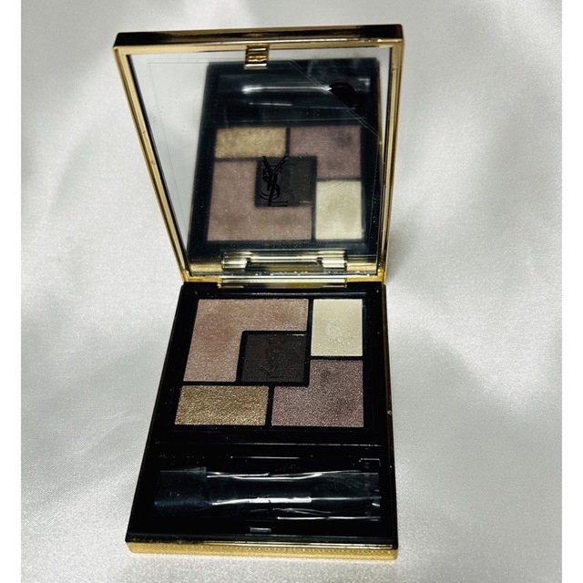 Yves Saint Laurent(イヴサンローラン)のイヴ・サンローラン クチュール クルール パレット13 コスメ/美容のベースメイク/化粧品(アイシャドウ)の商品写真