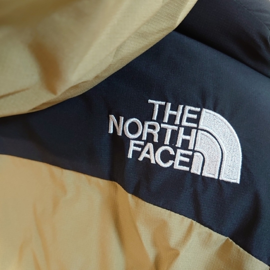 THE NORTH FACE(ザノースフェイス)のSサイズ ニューカーキ バルトロライトジャケット 中古品 メンズのジャケット/アウター(ダウンジャケット)の商品写真