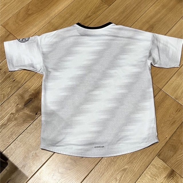 adidas(アディダス)のadidas 160センチ キッズ/ベビー/マタニティのキッズ服男の子用(90cm~)(Tシャツ/カットソー)の商品写真