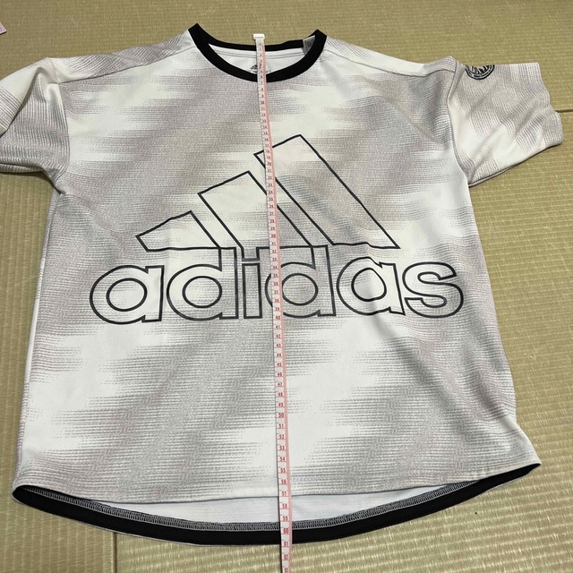 adidas(アディダス)のadidas 160センチ キッズ/ベビー/マタニティのキッズ服男の子用(90cm~)(Tシャツ/カットソー)の商品写真