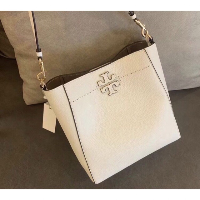 新品】トリーバーチMCGRAW CROSS 白 | sindimoveis-sc.org.br