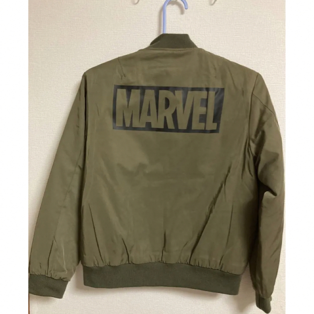 MARVEL(マーベル)のマーベル　ジャケット　中綿　スタジャン　150サイズ　カーキ キッズ/ベビー/マタニティのキッズ服男の子用(90cm~)(ジャケット/上着)の商品写真