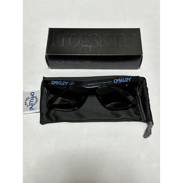 Oakley(オークリー)のOAKLEY FRAGMENT FROGSKINS オークリー フラグメント メンズのファッション小物(サングラス/メガネ)の商品写真