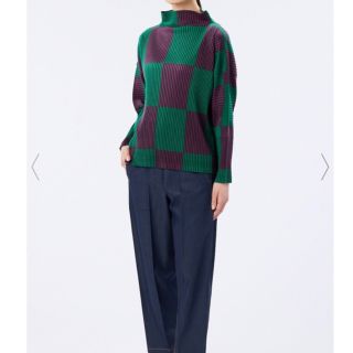 ISSEY MIYAKE - 新品未使用品ミーバイイッセイミヤケハイネック