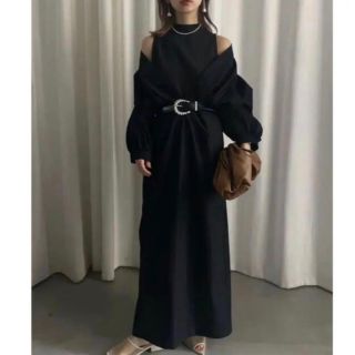 アメリヴィンテージ(Ameri VINTAGE)のMEDI OFF SHOULDER PUFF SLEEVE DRESS(ロングドレス)