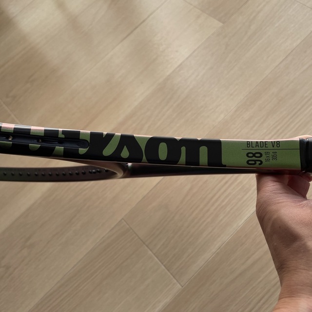 wilson(ウィルソン)のwilson blade 98 V8 16×19 G2 ① スポーツ/アウトドアのテニス(ラケット)の商品写真