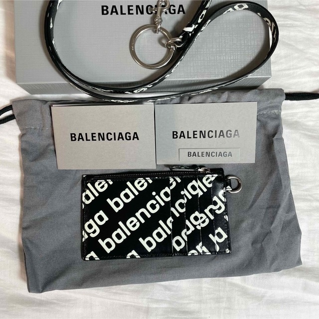 BALENCIAGA オールオーバーロゴ ブラック コインケース ストラップ付き