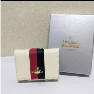 ヴィヴィアンウエストウッド(Vivienne Westwood)の【新品】ヴィヴィアン ウエストウッド 三つ折財布 白(財布)