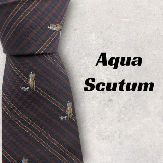 アクアスキュータム(AQUA SCUTUM)の【4393】美品！アクアスキュータム　ネクタイ　ネイビー×レッド系　乗馬柄(ネクタイ)